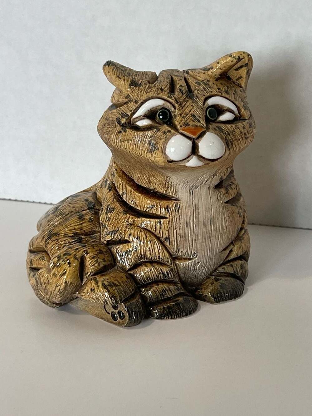 Vintage Artesania Rinconada Sitting Tabby Cat Ceramic Figurine #153